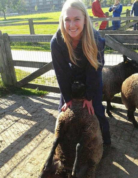 黒檀BDSMオンリーファンズ トップ ギャラリー