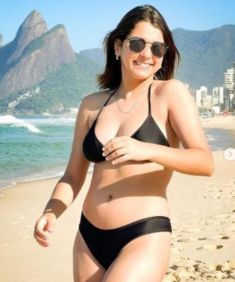 大きなお尻の黒人オンリーファンズ ポルノ 画像