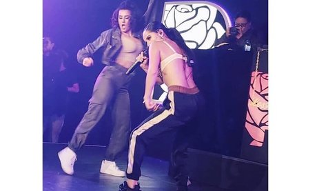 ニューハーフの乗馬オンリーファンズ アダルト アーカイブ