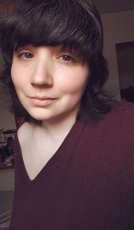 MCSmallyy 最高のモデル 写真