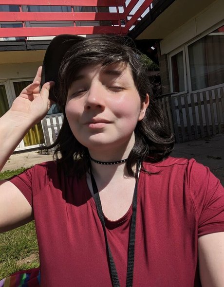 MCSmallyy エロティック女優 画像