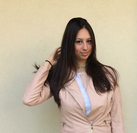 Letizia Ceresa ポルノスター アート ギャラリー