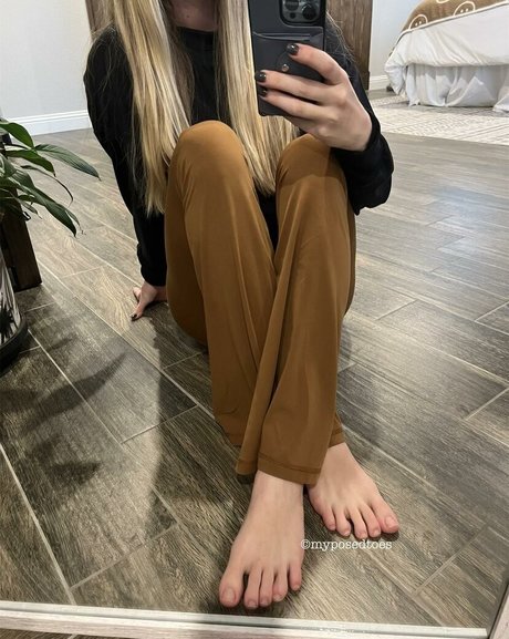 ジムガールズオンリーファンズ アダルト 写真