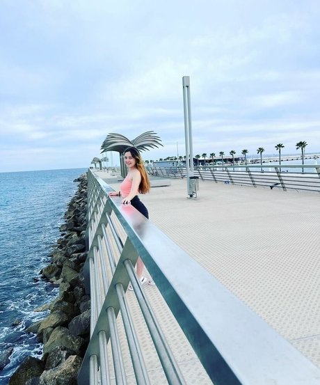 陸軍の熟女オンリーファンズ パーフェクト 写真