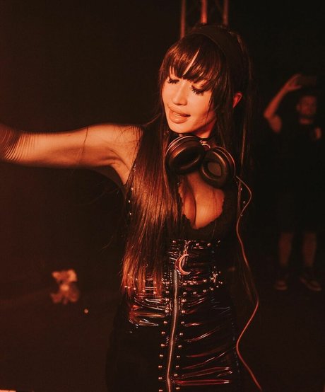 DJ HEAVYGRINDER 無料女優 写真