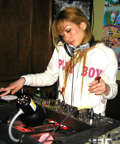 DJ HEAVYGRINDER ポルノモデル 写真