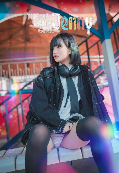 jen2jen2 裸モデル 写真