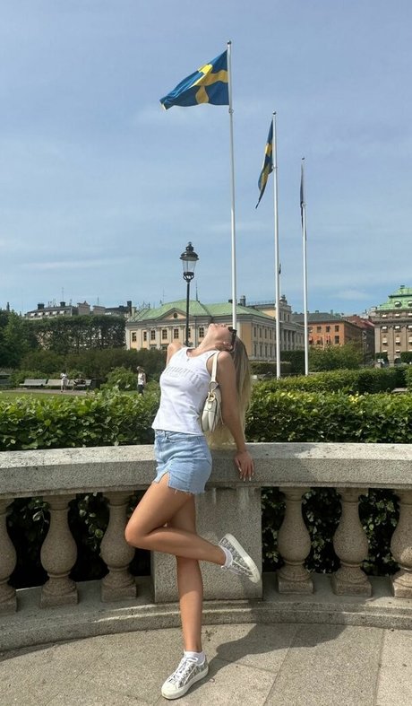 ブルネットのPOV オンリーファンズ パーフェクト 写真