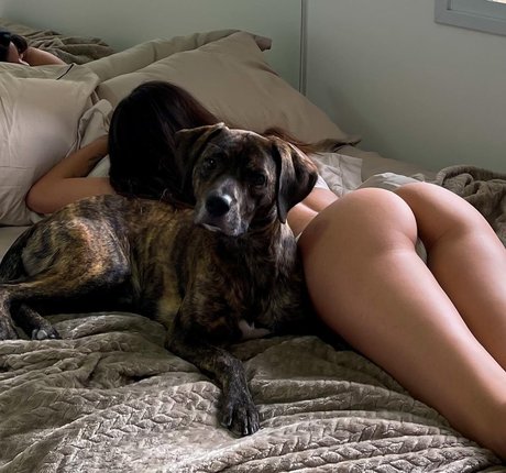 Fernanda Mota Farhat 写真集