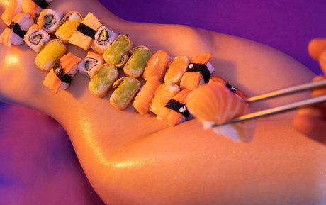 レズビアンマッサージオンリーファンズ 無料裸 写真