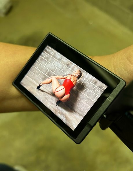 フィットネスコーチオンリーファンズ HD 画像