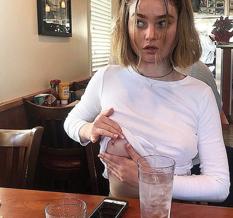 超デブおばあちゃんオンリーファンズ 美しいポルノ 写真