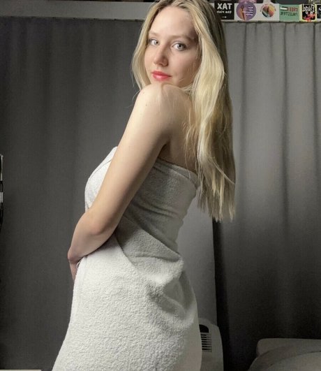 Gewoonalicia 写真集