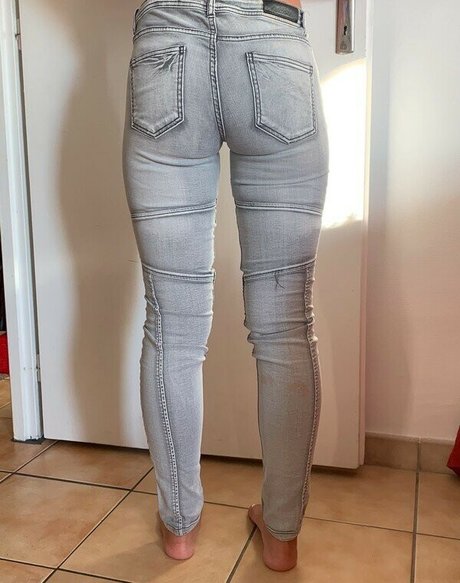 コスプレ ヘンタイ オンリーファンズ HD 写真