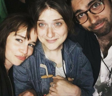 Emilia Clarke エロティック女優 写真