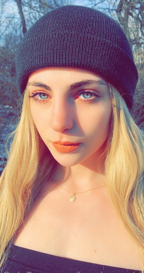 足 熟女 オンリーファンズ 美しいヌード 写真