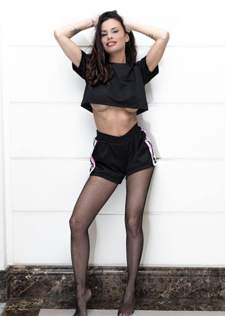 Antonella Mosetti ヌードモデル ギャラリー