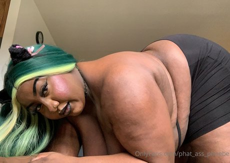 金髪の筋肉オンリーファンズ セックス 画像