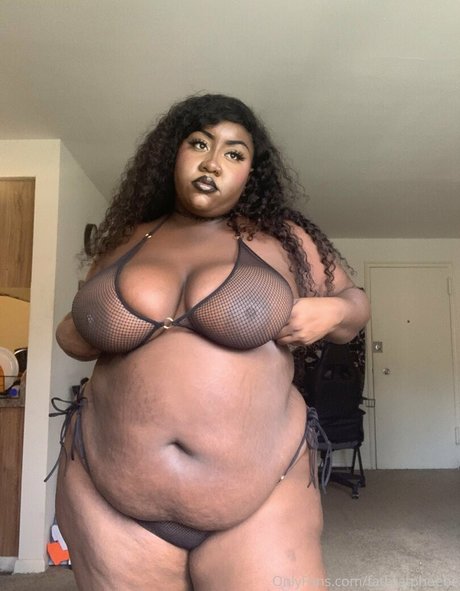 ランジェリーヌードオンリーファンズ 無料セックス 写真