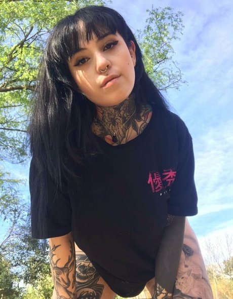 アナルファックオンリーファンズ アートポルノ 画像