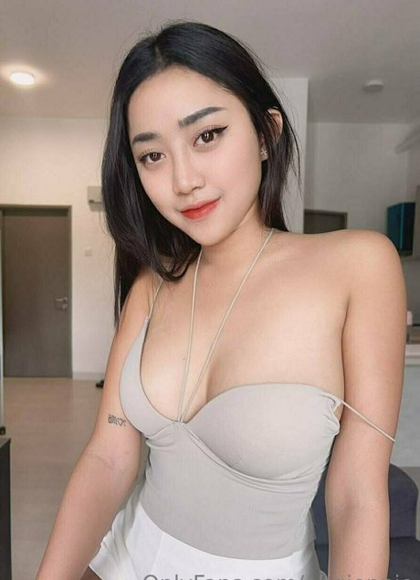 abgjennie ヌードのポルノスター ギャラリー