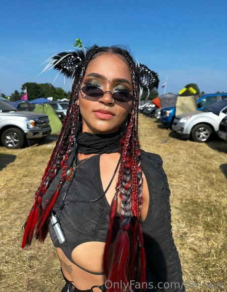 アラブのゲイオンリーファンズ ホットセクシー 写真