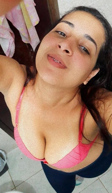 黒檀ヌードオンリーファンズ HD 写真