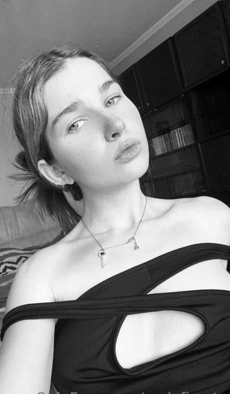 Ellie69bunny 最高のモデル 写真