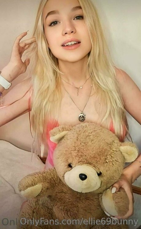 Ellie69bunny ポルノモデル ギャラリー