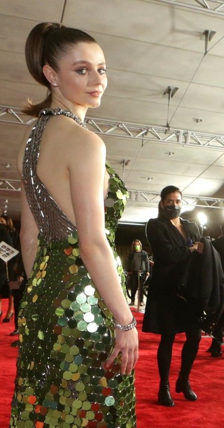 軍事アジア人オンリーファンズ トップ 画像