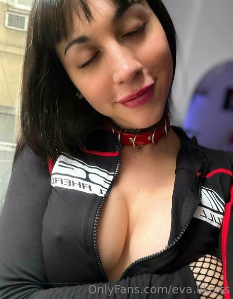 eva lika ts アダルト女優 写真