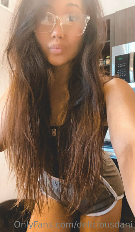 DeliciousDani ポルノスター xxx 画像