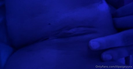 黒人ティーンオンリーファンズ セクシー 写真