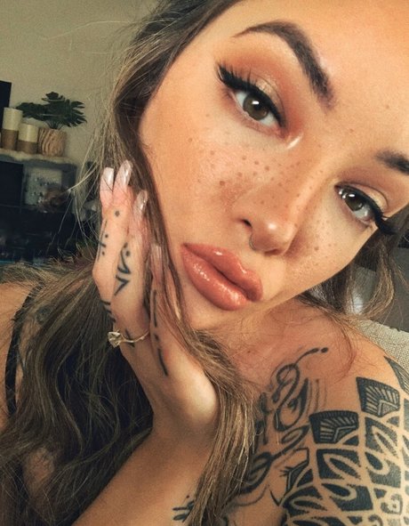 Brittany Zapata 最高のスター 画像