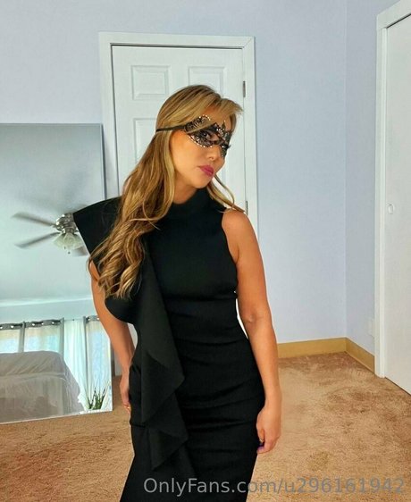 大きなプッシー唇オンリーファンズ ポルノ アーカイブ