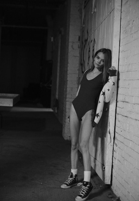 アマチュアディープスロートオンリーファンズ 素敵 写真