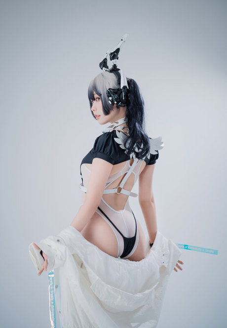 レズビアン乱交オンリーファンズ アダルト無料 画像