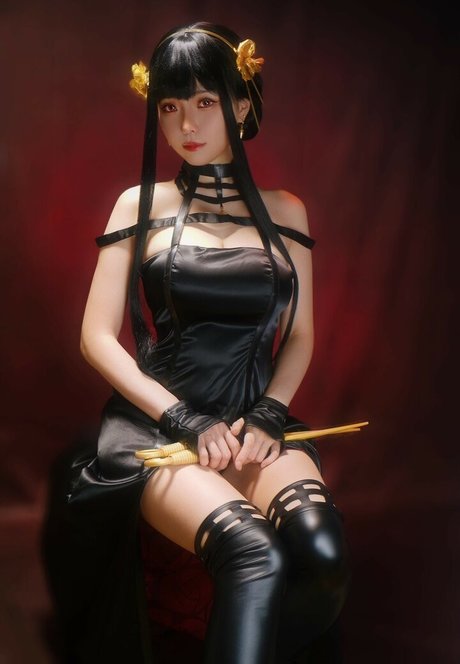 eeelyeee 高品質のポルノスター ギャラリー