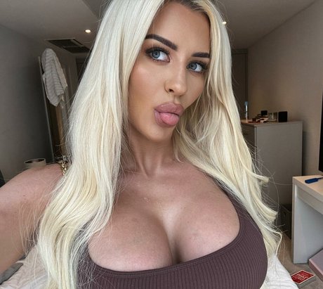 スムーズなオンリーファンズ 無料セクシー 写真