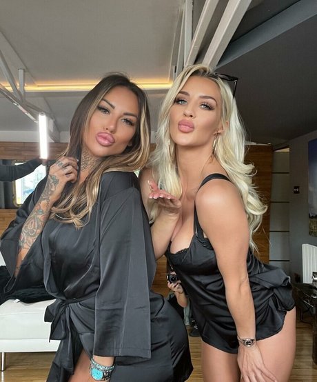 マッサージセラピストオンリーファンズ xxx 画像