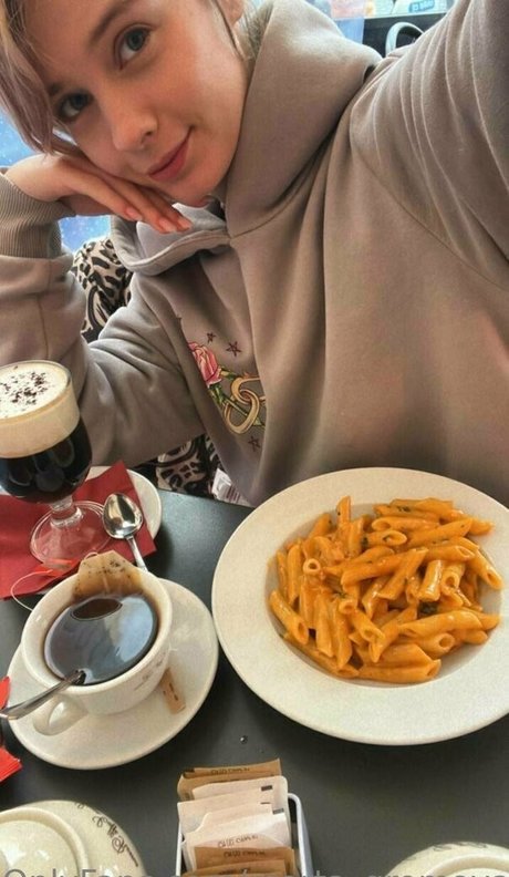 フィットネスコーチオンリーファンズ アダルト 写真