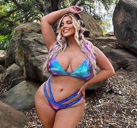 Ashley Alexiss 無料モデル 写真