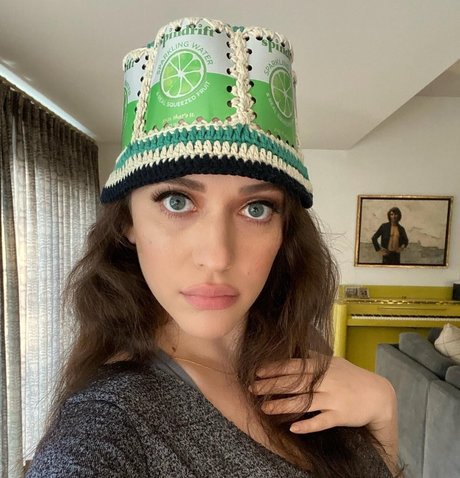 Kat Dennings セクシーモデル 写真