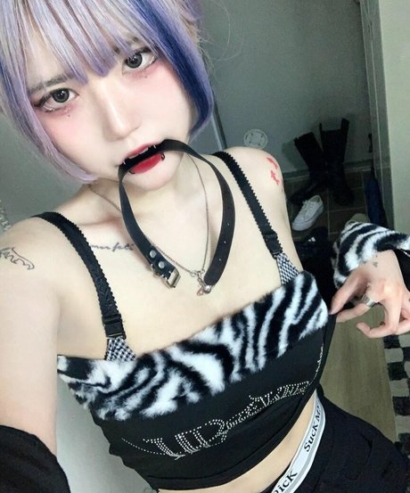 fishzombie 女優 写真