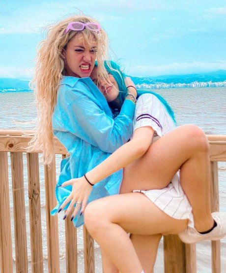 中出しプリンセスオンリーファンズ セックス 写真