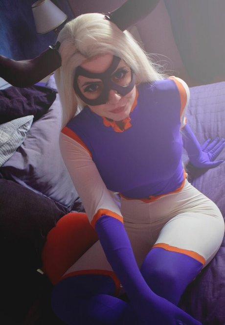 かわいいブロンドのオンリーファンズ アダルト ギャラリー