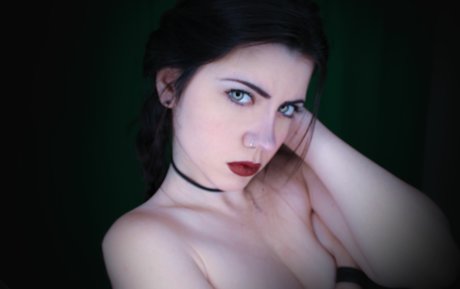 曲線美のブロンドオンリーファンズ アートxxx 画像