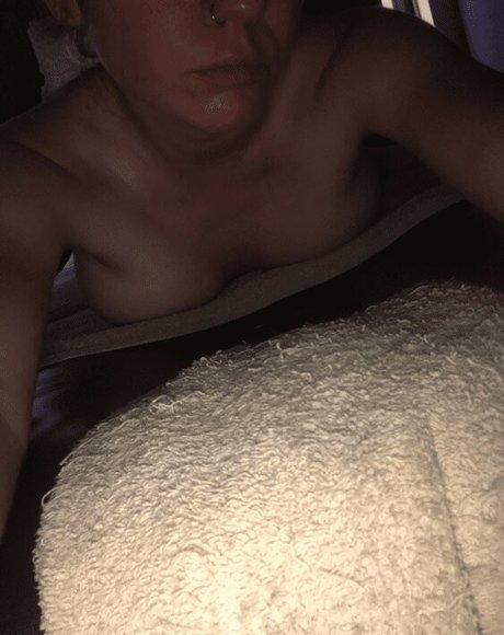 フィットネスアナルオンリーファンズ ホット 写真