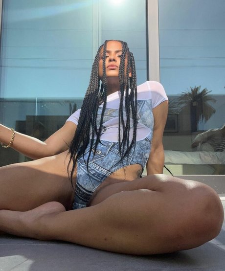 Christina Milian スター ヌード 画像