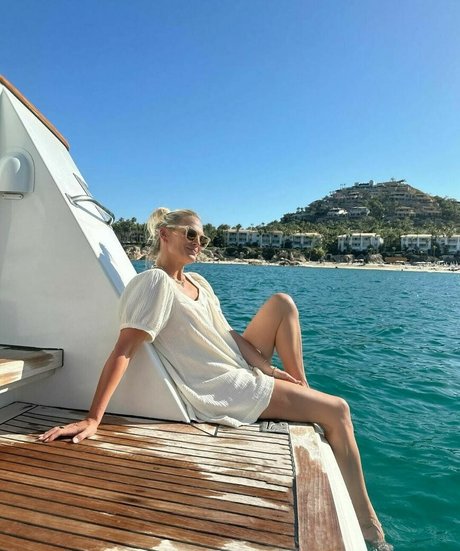 Molly Sims HDスター 写真